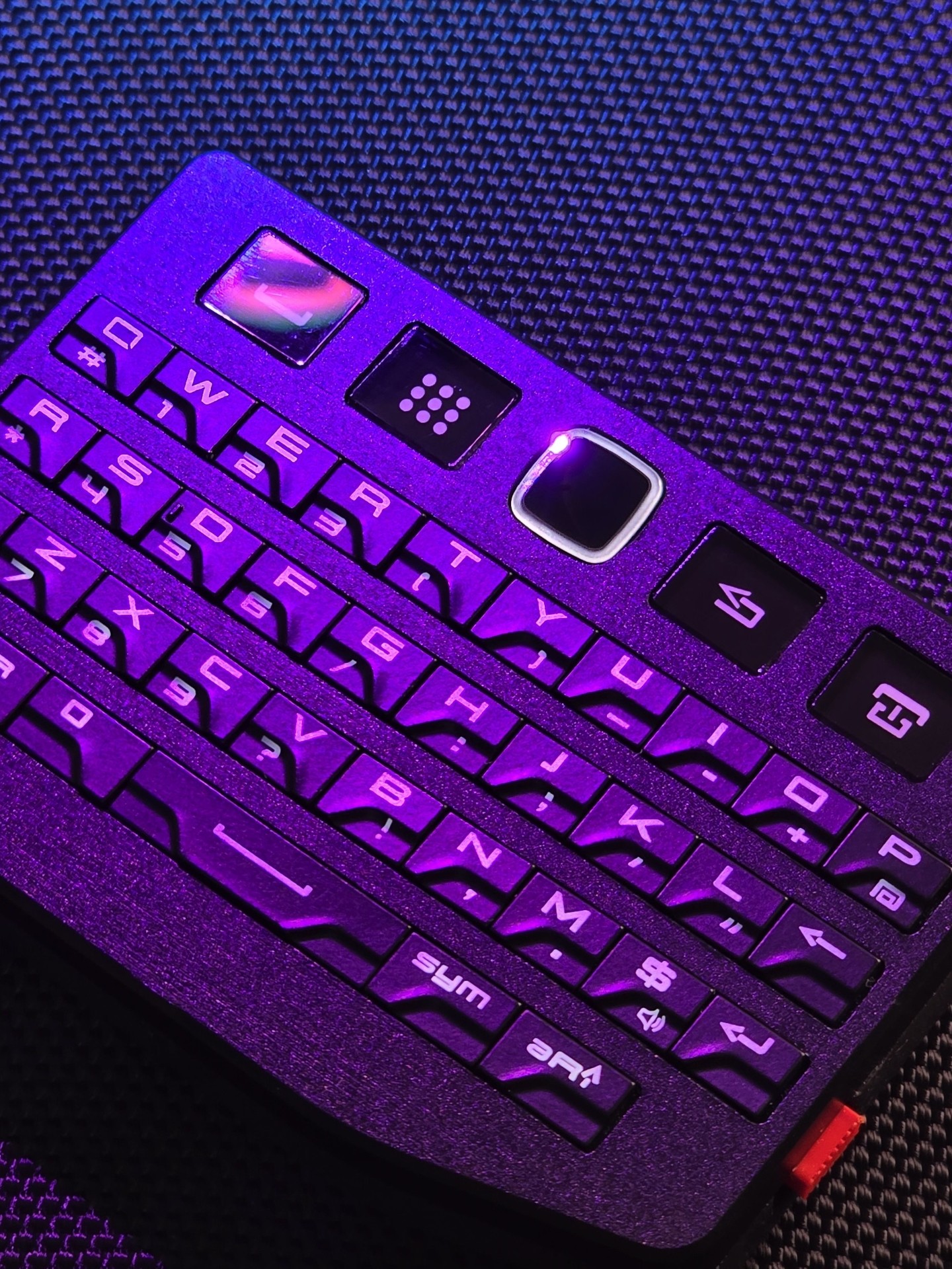 BlackBerry P9981 PRO Mini Keyboard with Touchpad and CNC Aluminum Shell