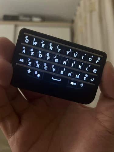 Click to view full screen BBQ10KBD Mini Berry Keyboard photo review